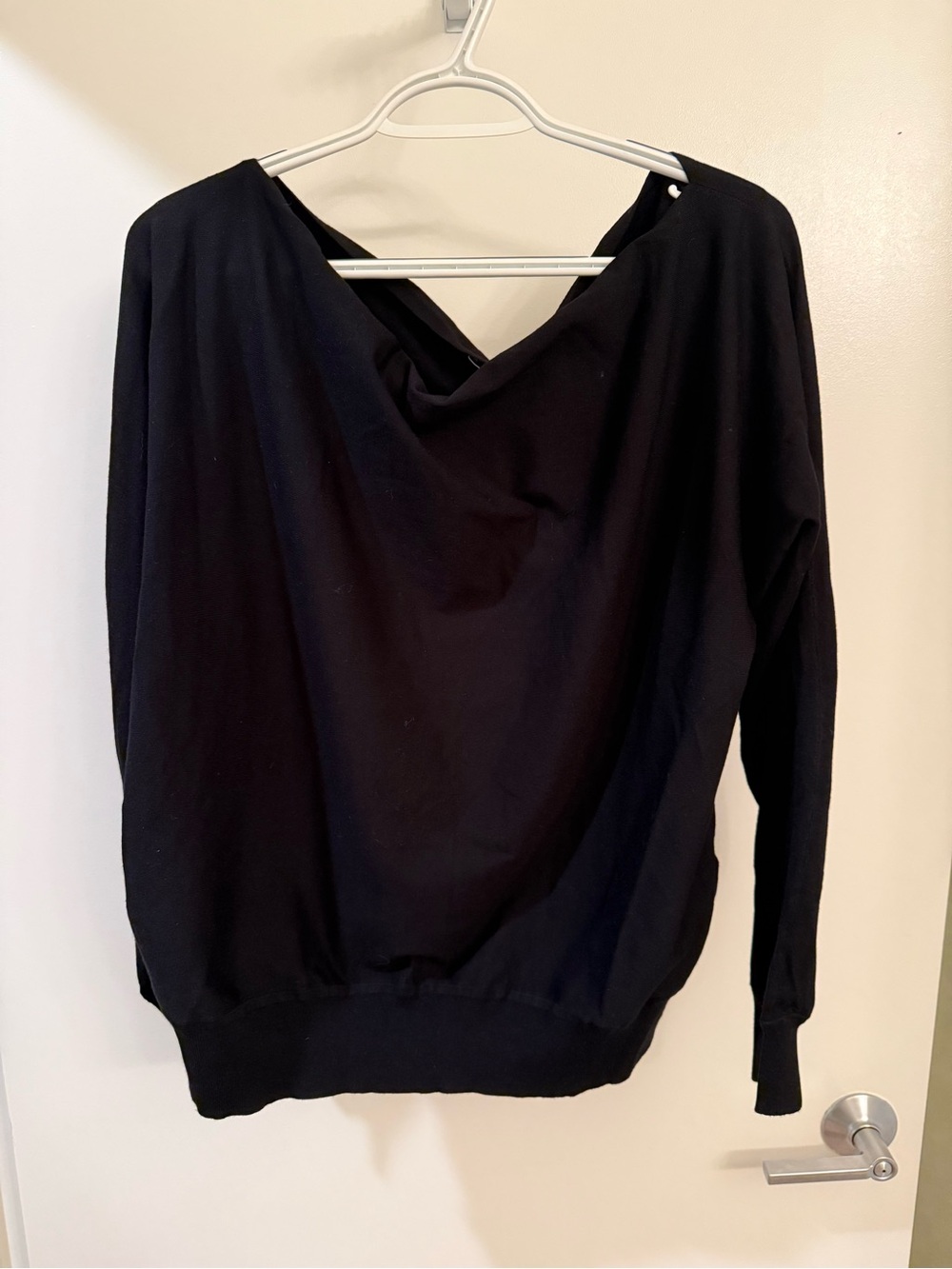 Aritzia Babaton Inspiration Sweater - Black - Picture 4 of 9